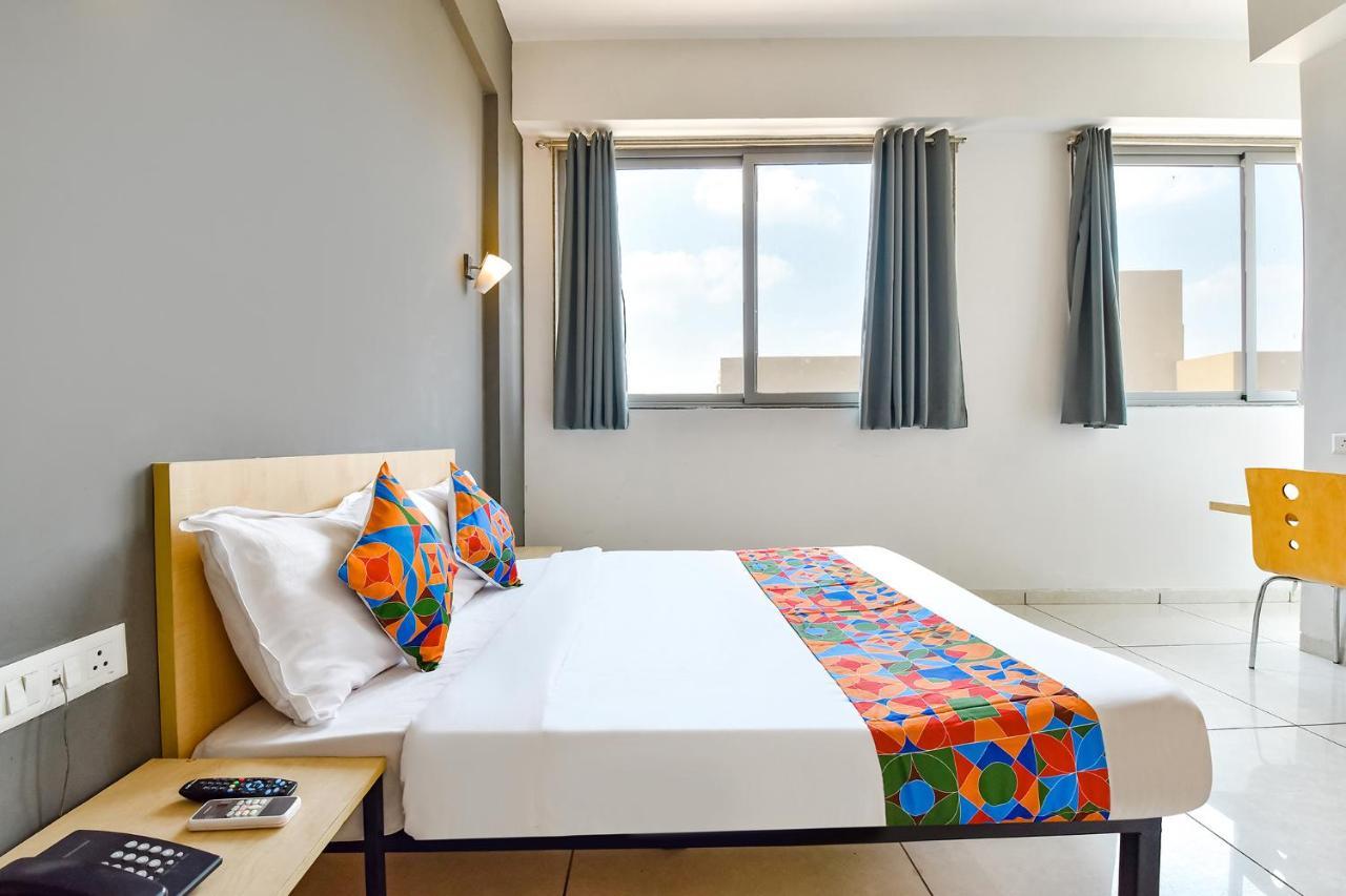Fabhotel Kaviya - Bopal 아흐메다바드 외부 사진